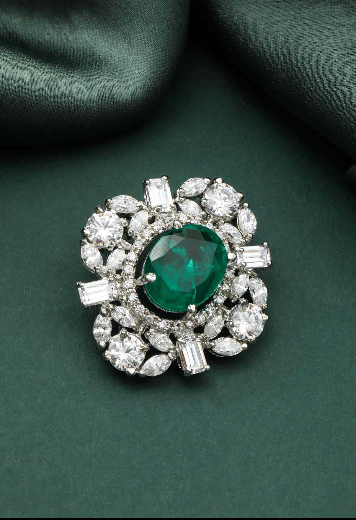 Emerald pendant