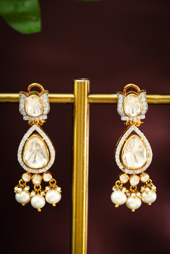 POLKI PEAR SHAPE EMRALD NECKLACE