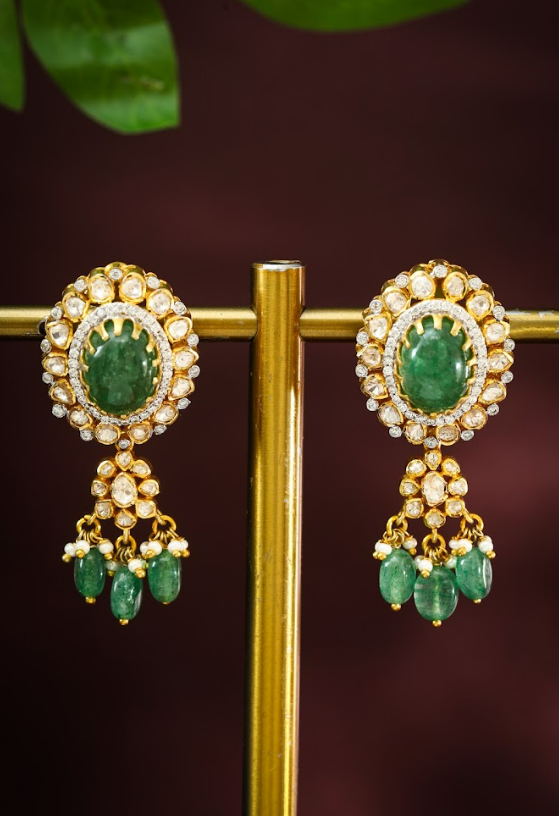 RED AND GREEN CHOKER